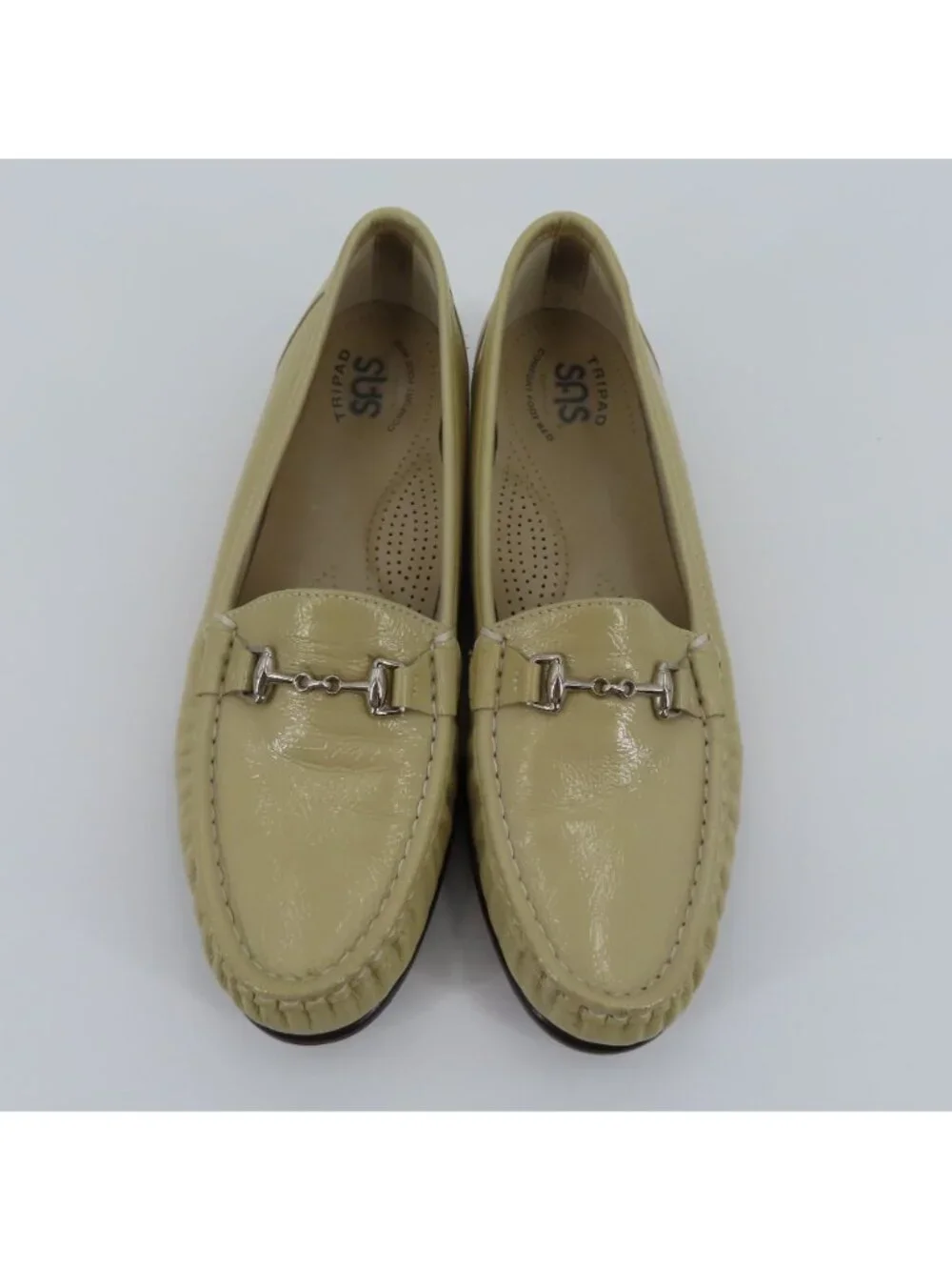 SAS Tripad Womens 9 S Beige Khaki Patent Leather Silver Metal Horse Bit Loafers